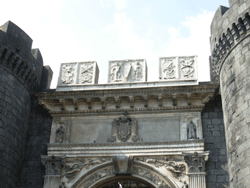 Napoli - Porta Capuana