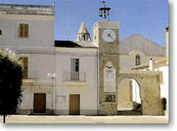 La Porta principale di Portocannone - per gentile concessione http://www.guzzardi.it/arberia/mappa/molise/portocannone/pagine/monumenti.htm 