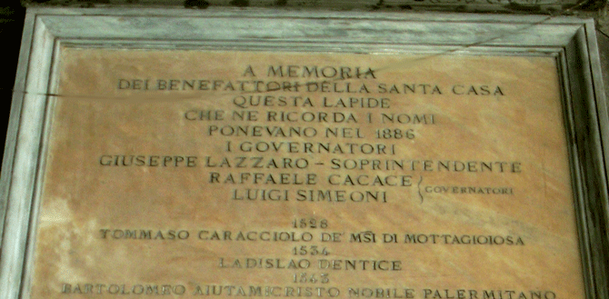 Napoli - targa in memoria di Ladislao Dentice, benefattore della SS. Casa dell'Annunziata